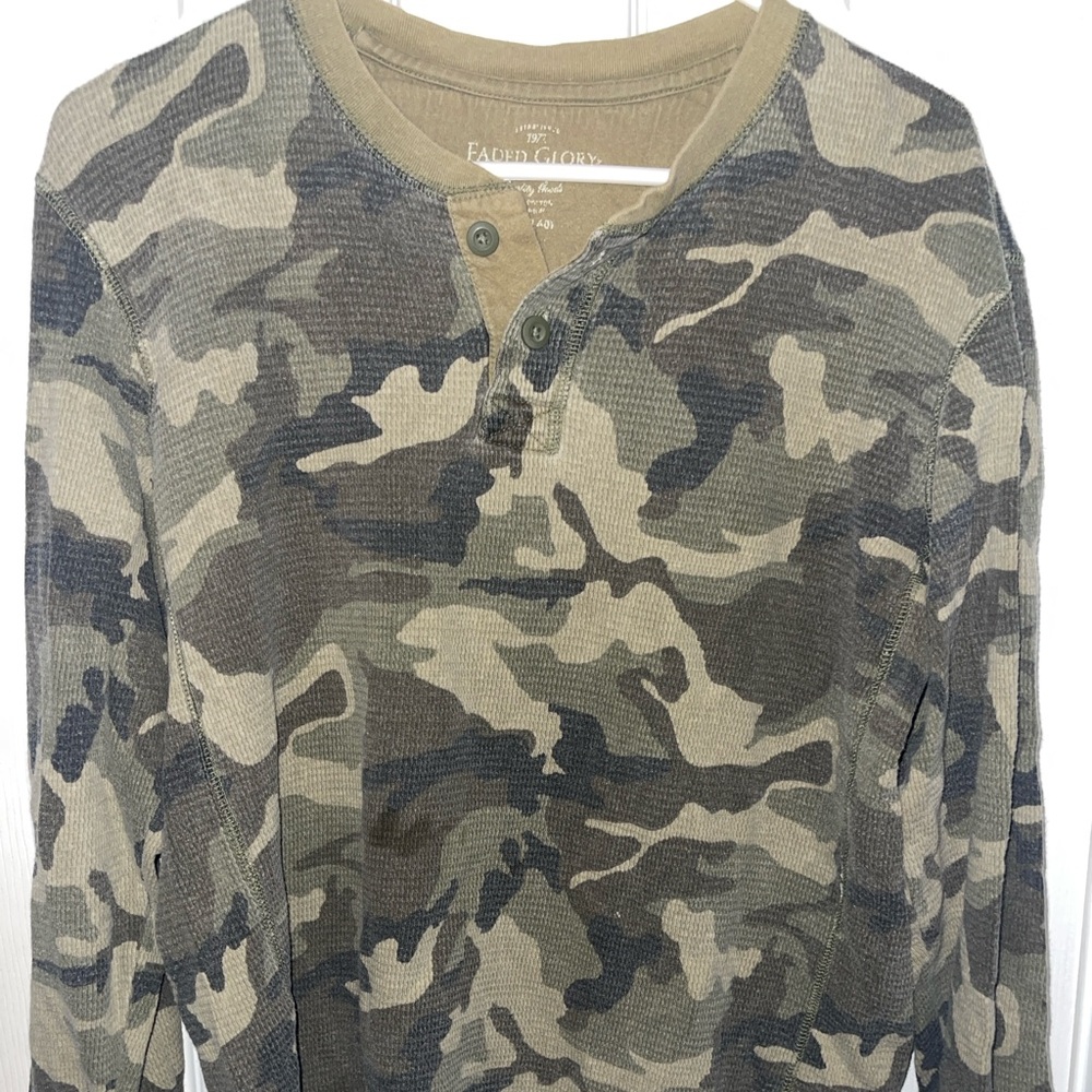 Faded Glory Men’s Henley Camouflage Shirt Sz M SKU: 0615-41